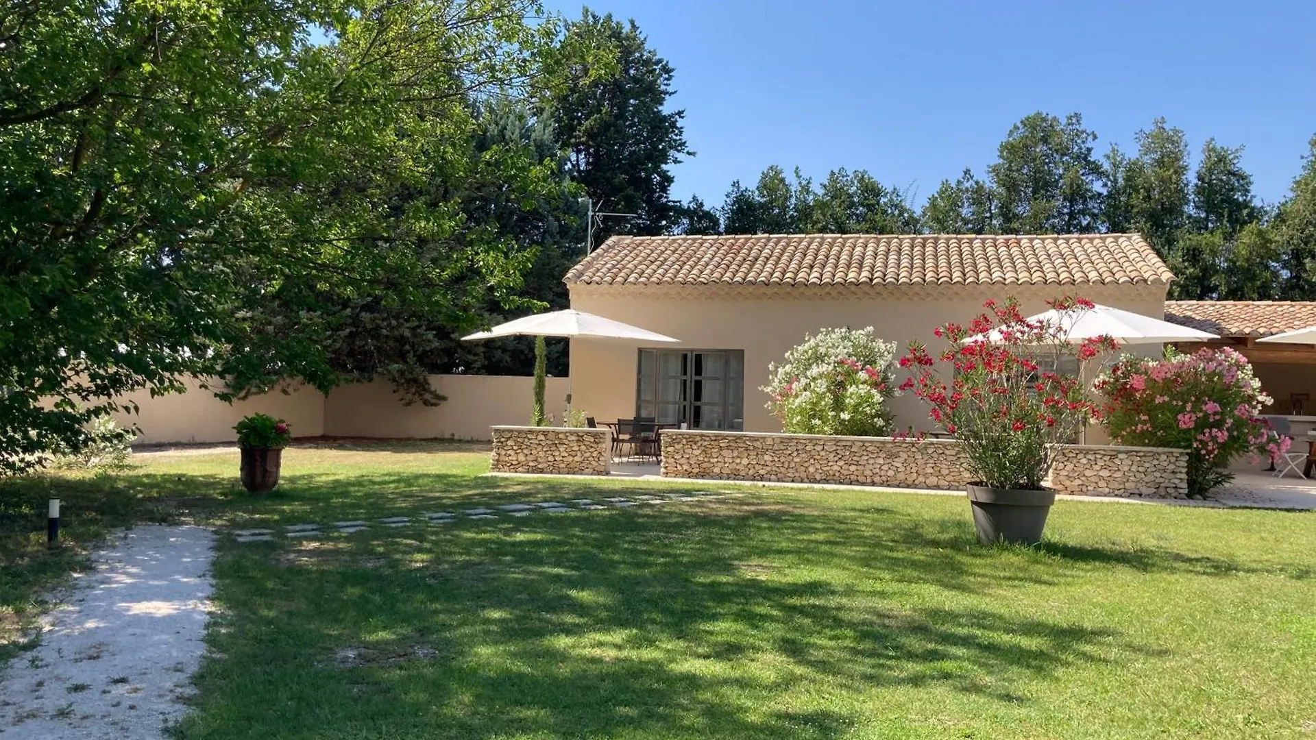 Bed and Breakfast Mas Galinette Saint-Andiol