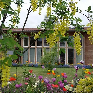 https://maison-addama.hotels-rhonealpes.com