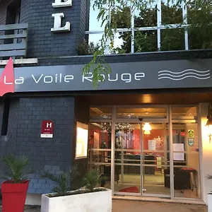 La Voile Rouge 3*, Rosporden Francia